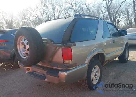 2000 Chevrolet Blazer Ls z USA, uszkodzony, nr VIN 1GNCT18W9YK217668